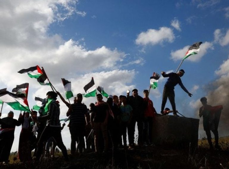 لماذا يخشى الاحتلال الراية الفلسطينية ويسعى اليوم لحظر رفعها في الجامعات الإسرائيلية؟