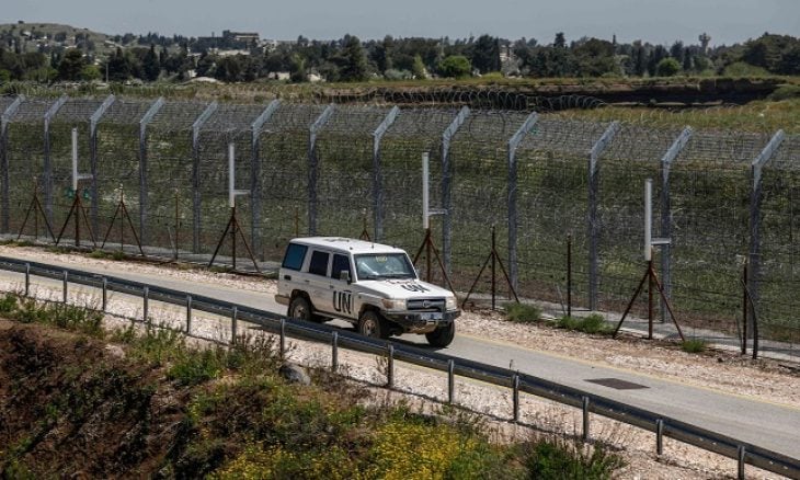 إسرائيل توقف 3 عناصر حفظ سلام يخدمون على الحدود السورية بشبهة تهريب مخدرات