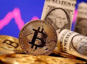 أصبحت العملات المشفرة موضوعًا ساخنًا في عالم الاستثمار، حيث يتطلع العديد من المستثمرين للاستفادة من المكاسب المالية المحتملة التي تقدمها، في وقتٍ يزداد فيه&nbsp;القبول المؤسسي والمجتمعي&nbsp;لتلك العملات، ما يزيد من احتمالات ارتفاع سعرها، ومن ثم توفيرها طريقاً جديداً للإثراء، أو على الأقل هذا ما يتمناه حائزوها الآن. وبعد إعلان وزارة العمل الأميركية، صباح الخميس، عن [&hellip;]