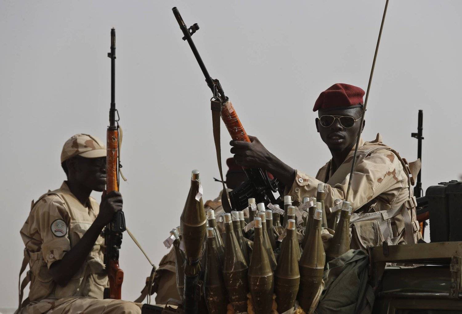 السودان… دولة واحدة بعملتين