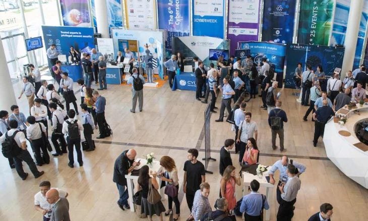 لماذا يخفق الوسط العربي في تحويل تعليمه الأكاديمي إلى فرص عمل في إسرائيل؟